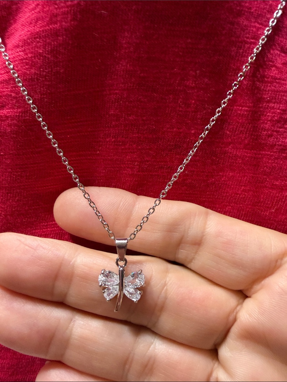 Silver tone dragonfly, pendant necklace